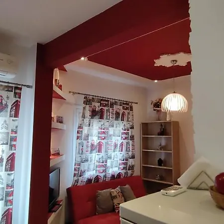 Kelly's Luxury In Thessaloniki's Center Apartment